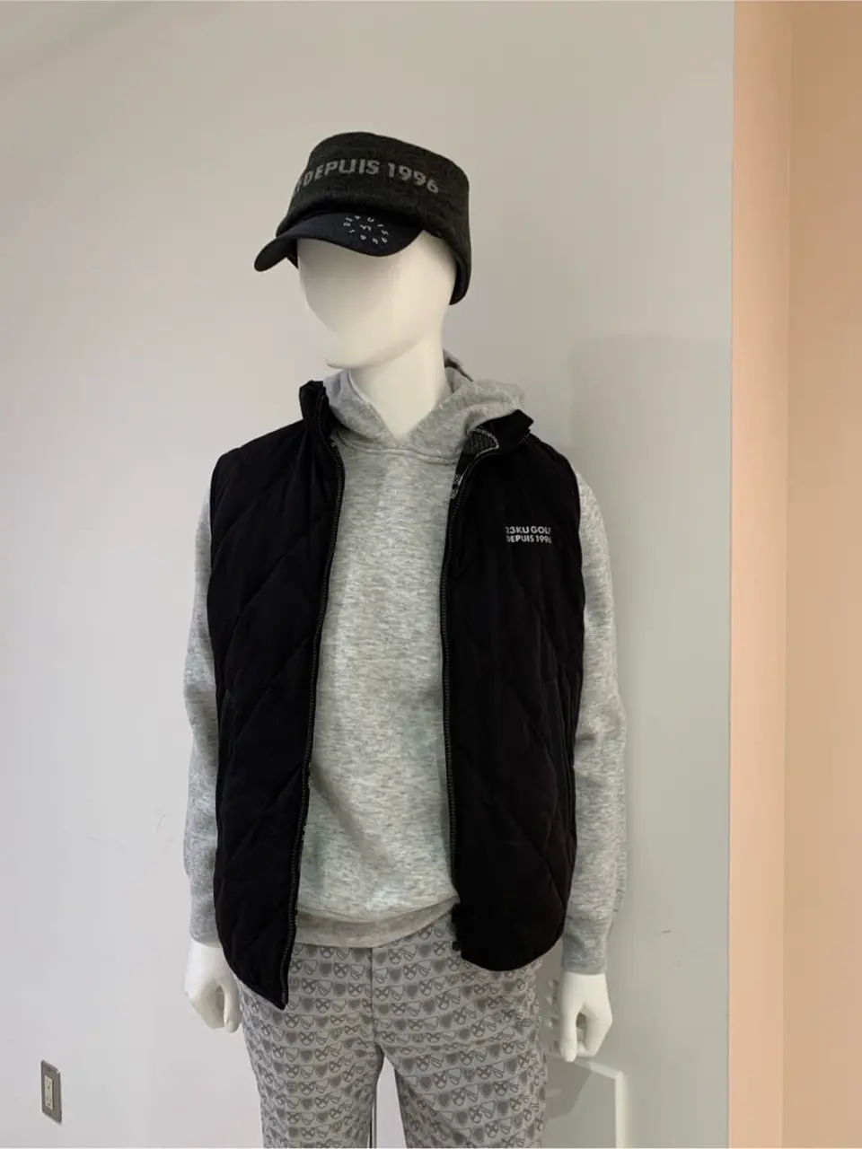 23区GOLF 松屋スタッフ コーディネート画像