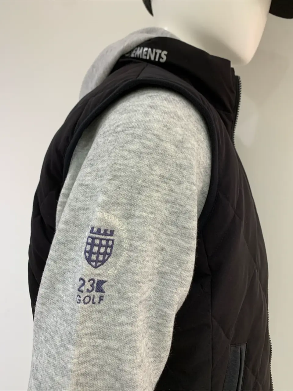 23区GOLF 松屋スタッフ コーディネート画像