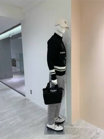 23区GOLF 松屋スタッフ コーディネート画像