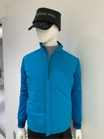 23区GOLF 松屋スタッフ コーディネート画像