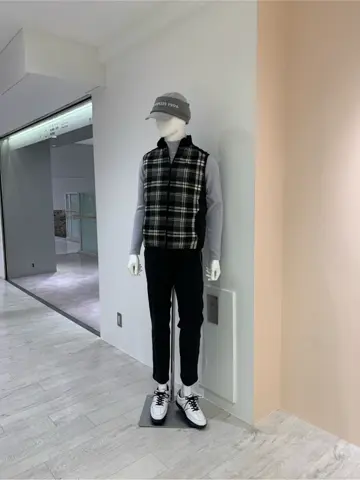 23区GOLF 松屋スタッフ コーディネート画像