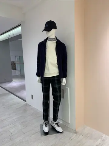 23区GOLF 松屋スタッフ コーディネート画像