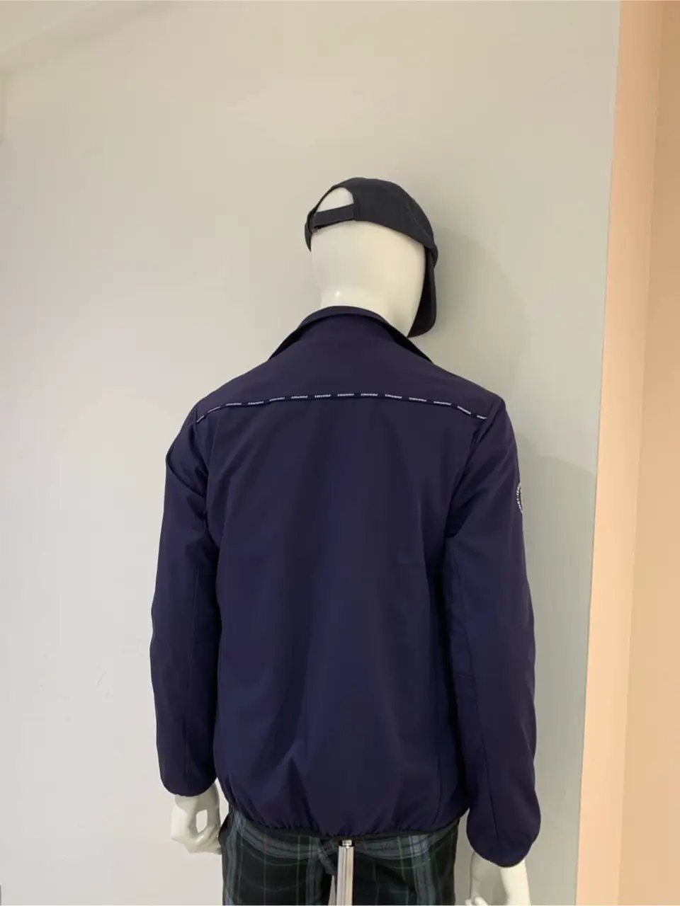 23区GOLF 松屋スタッフ コーディネート画像