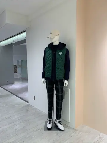 23区GOLF 松屋スタッフ コーディネート画像