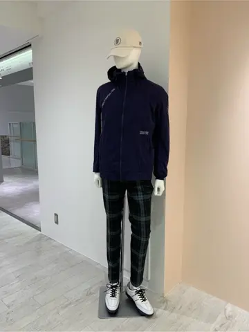 23区GOLF 松屋スタッフ コーディネート画像