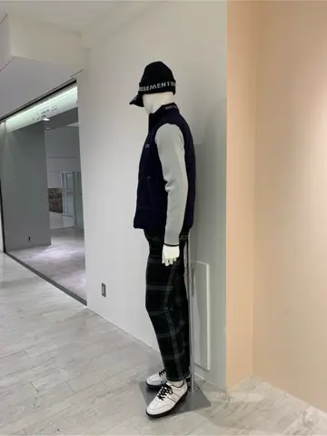 23区GOLF 松屋スタッフ コーディネート画像