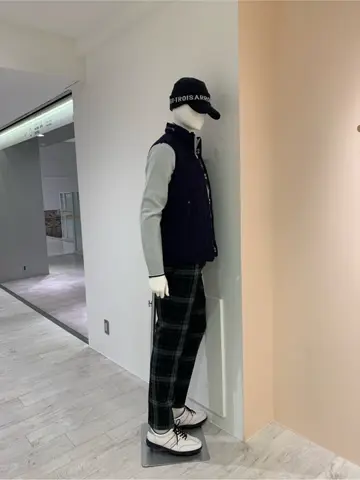 23区GOLF 松屋スタッフ コーディネート画像