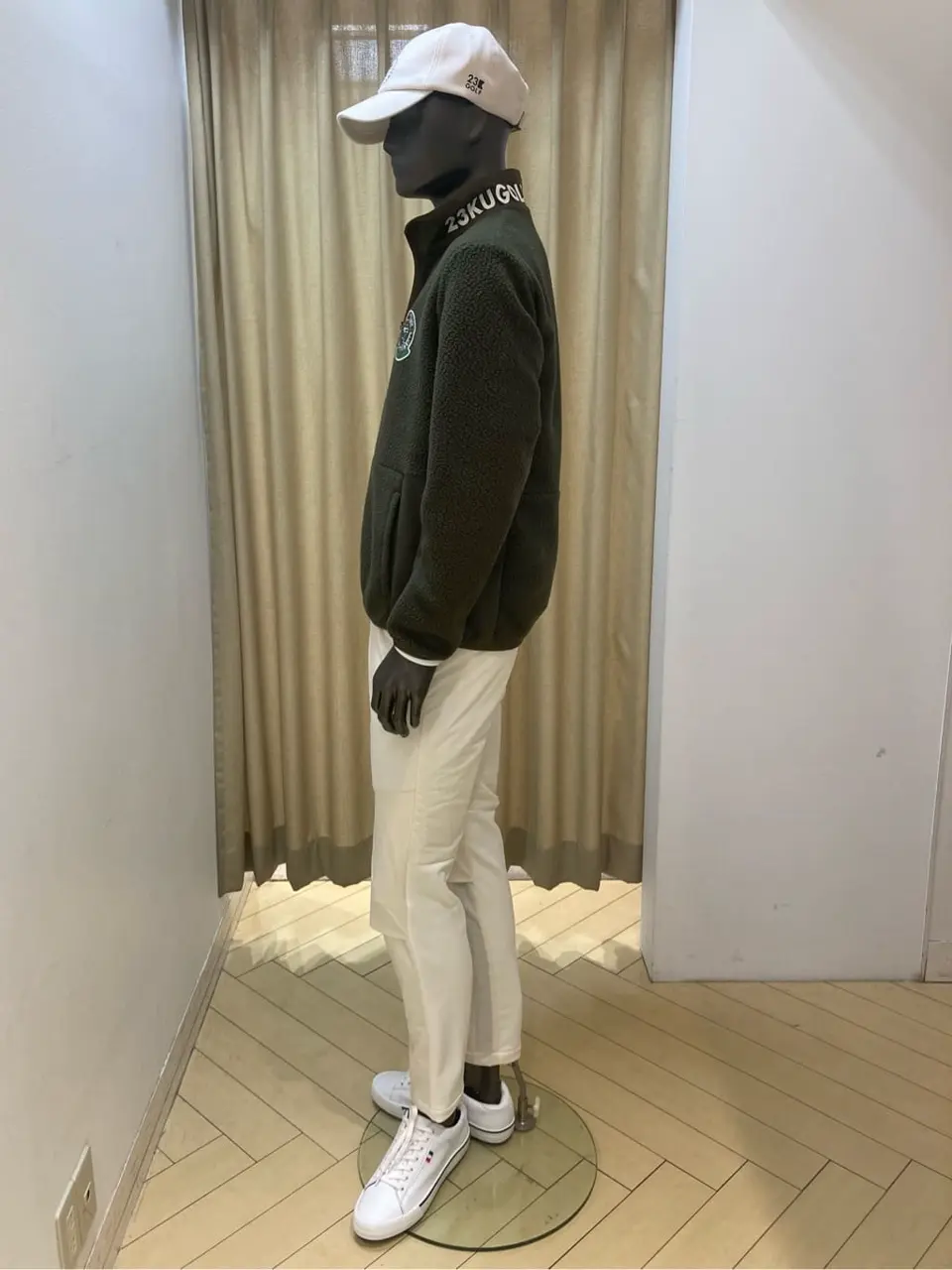 23区GOLF スタッフ コーディネート画像