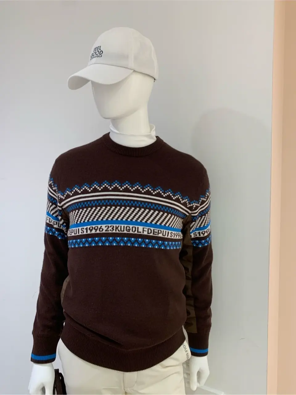 23区GOLF 松屋スタッフ コーディネート画像