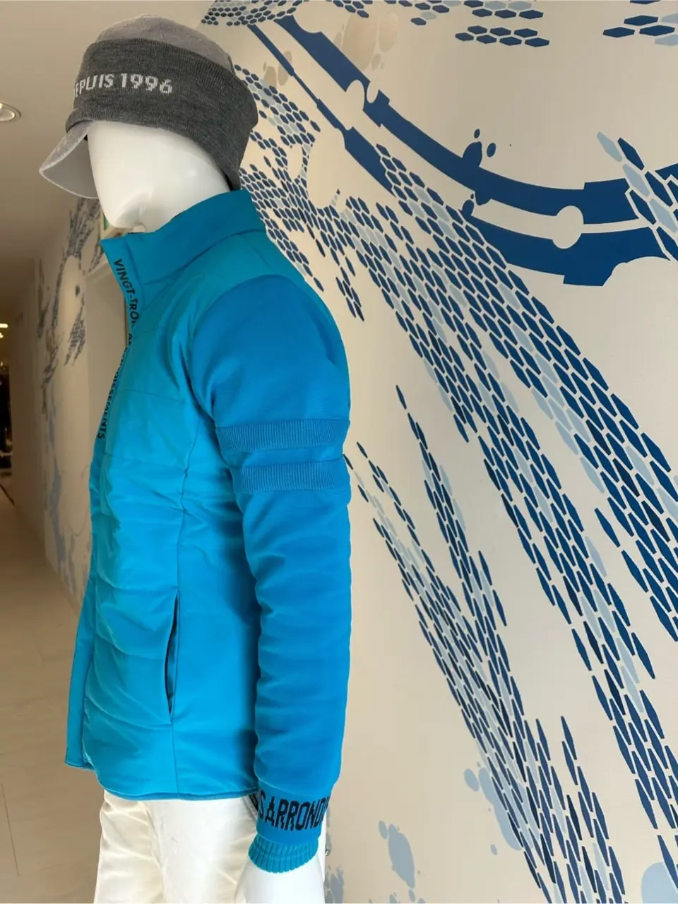 23区GOLF 南 コーディネート画像