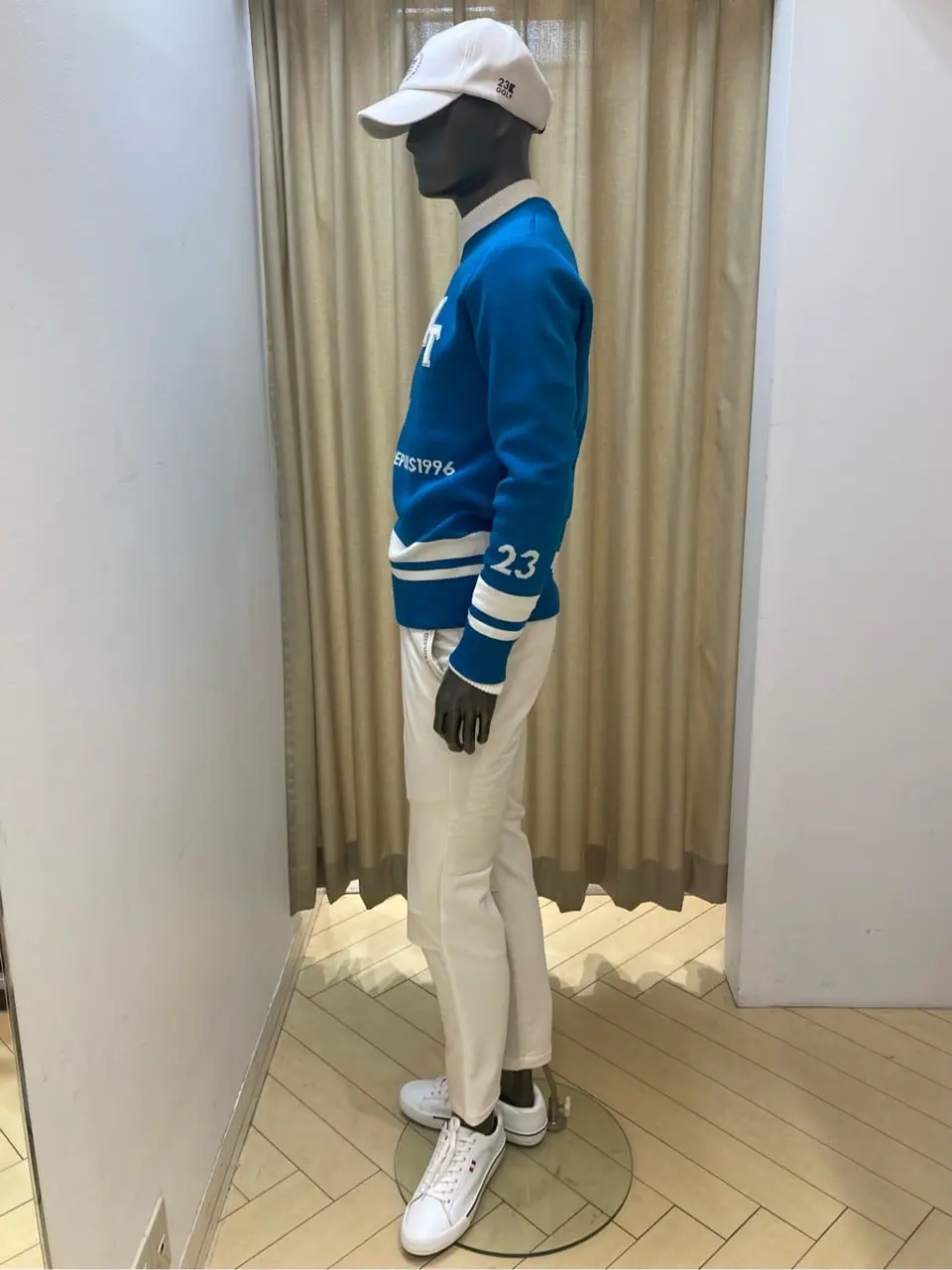 23区GOLF スタッフ コーディネート画像