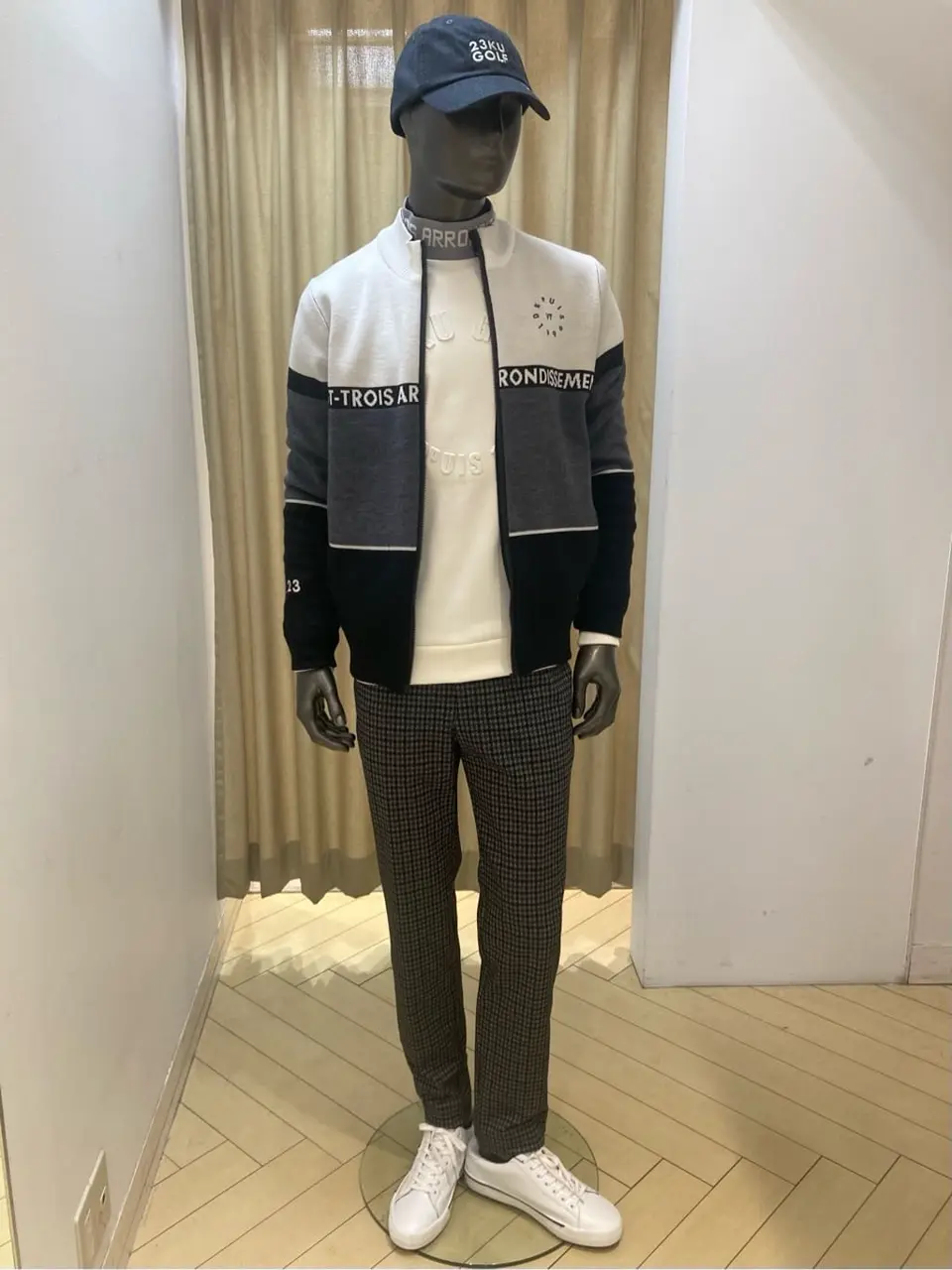 23区GOLF スタッフ コーディネート画像