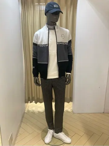 23区GOLF スタッフ コーディネート画像