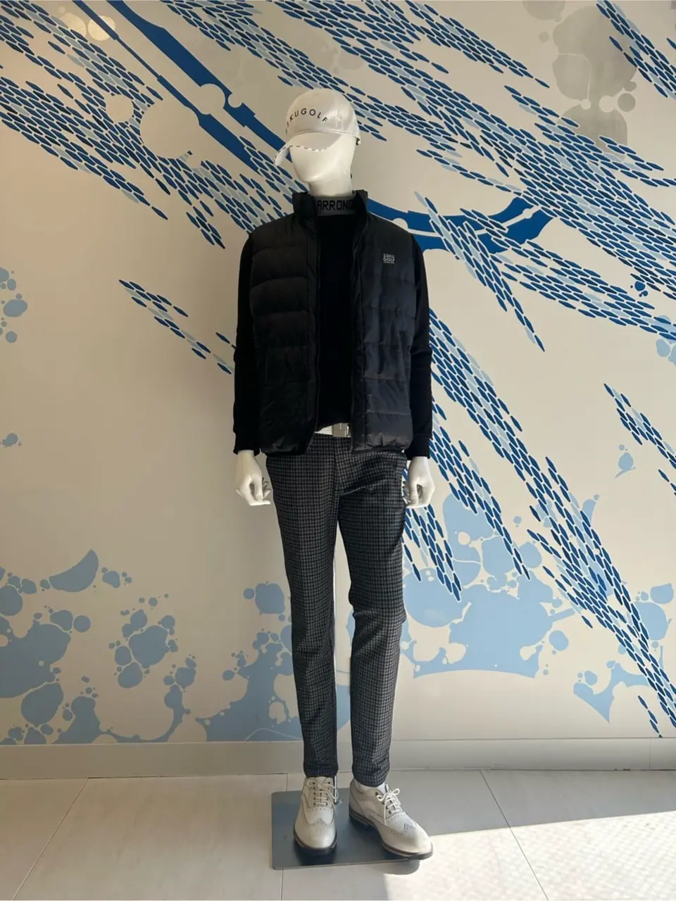 23区GOLF 南 コーディネート画像