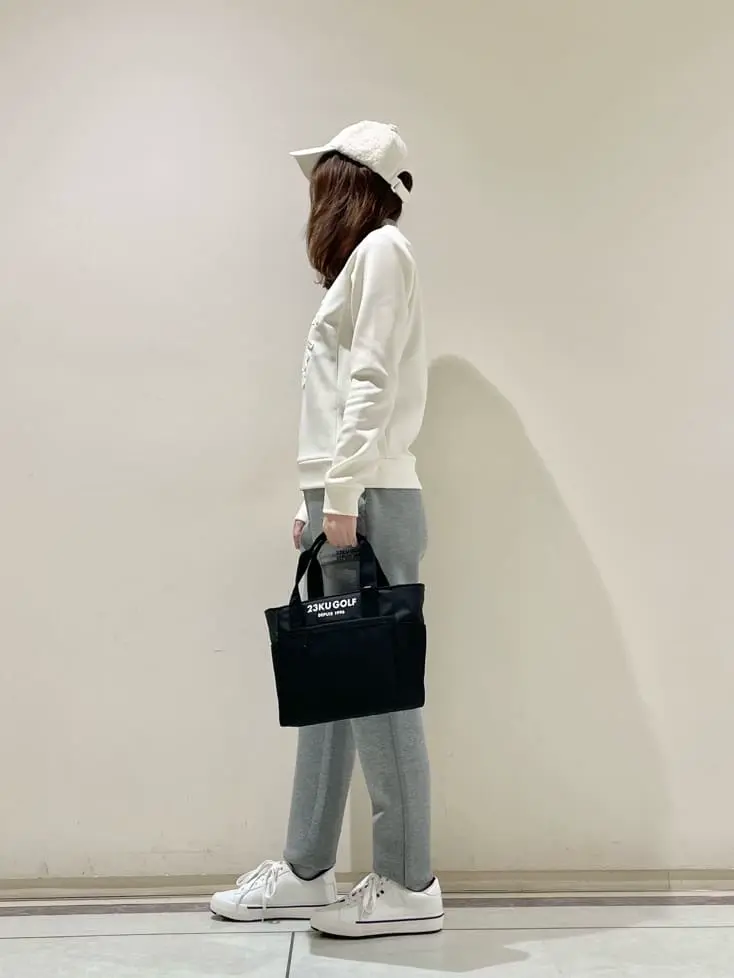 23区GOLF 松山 コーディネート画像