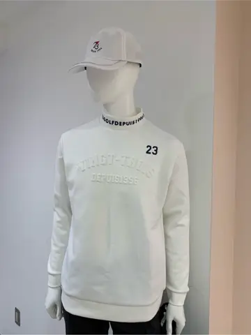 23区GOLF 松屋スタッフ コーディネート画像