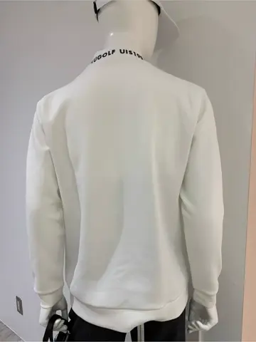 23区GOLF 松屋スタッフ コーディネート画像