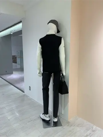 23区GOLF 松屋スタッフ コーディネート画像