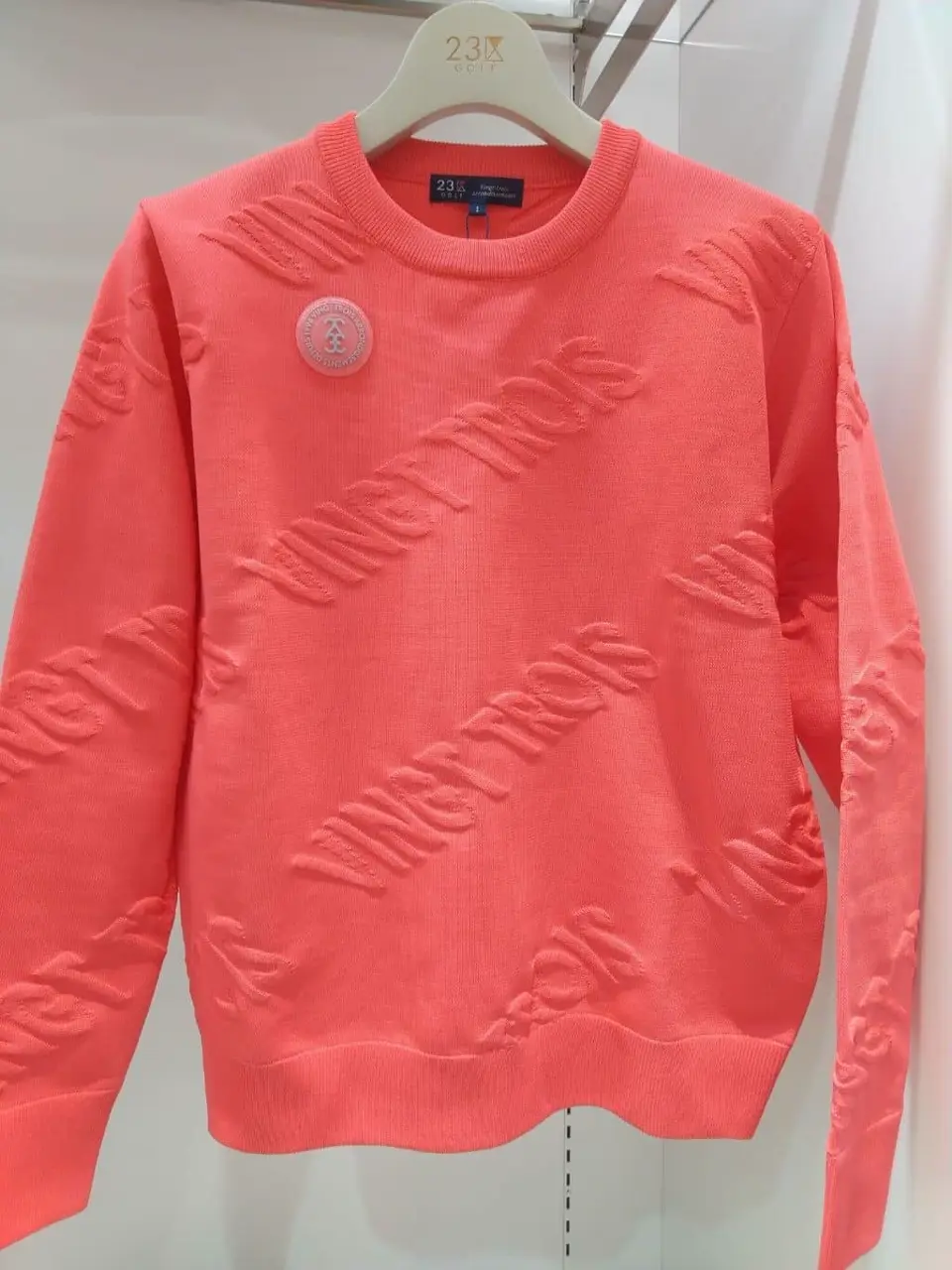 23区GOLF スタッフ コーディネート画像