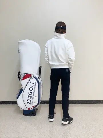 23区GOLF 久米 コーディネート画像