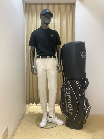 23区GOLF スタッフ コーディネート画像