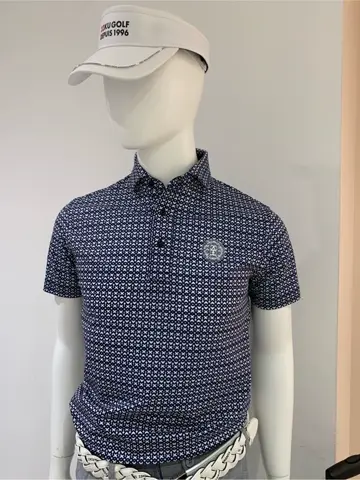 23区GOLF 松屋スタッフ コーディネート画像