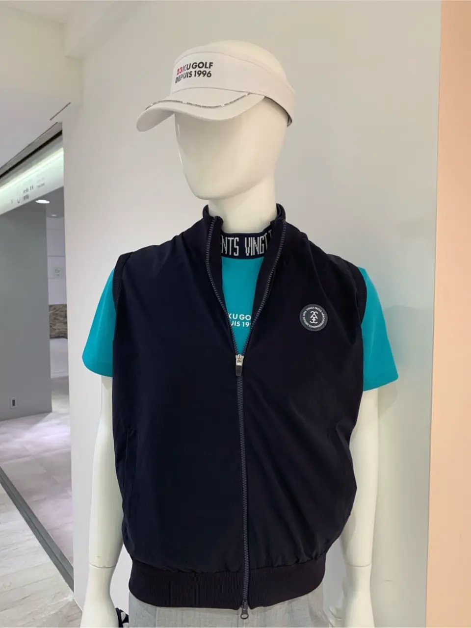 23区GOLF 松屋スタッフ コーディネート画像