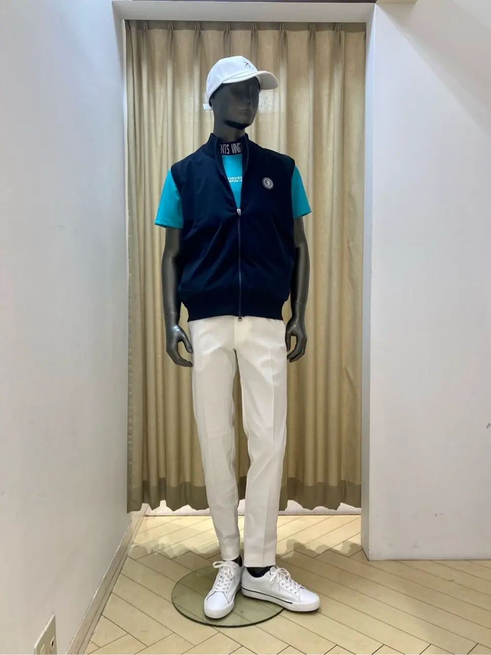 23区GOLF スタッフ コーディネート画像