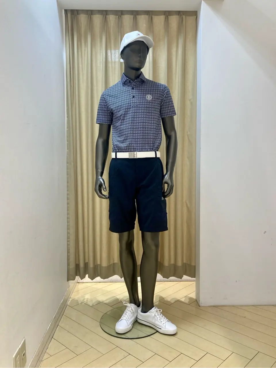 23区GOLF スタッフ コーディネート画像