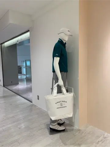 23区GOLF 松屋スタッフ コーディネート画像