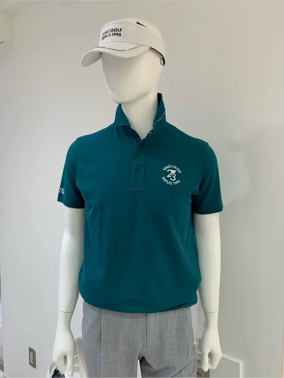 23区GOLF 松屋スタッフ コーディネート画像