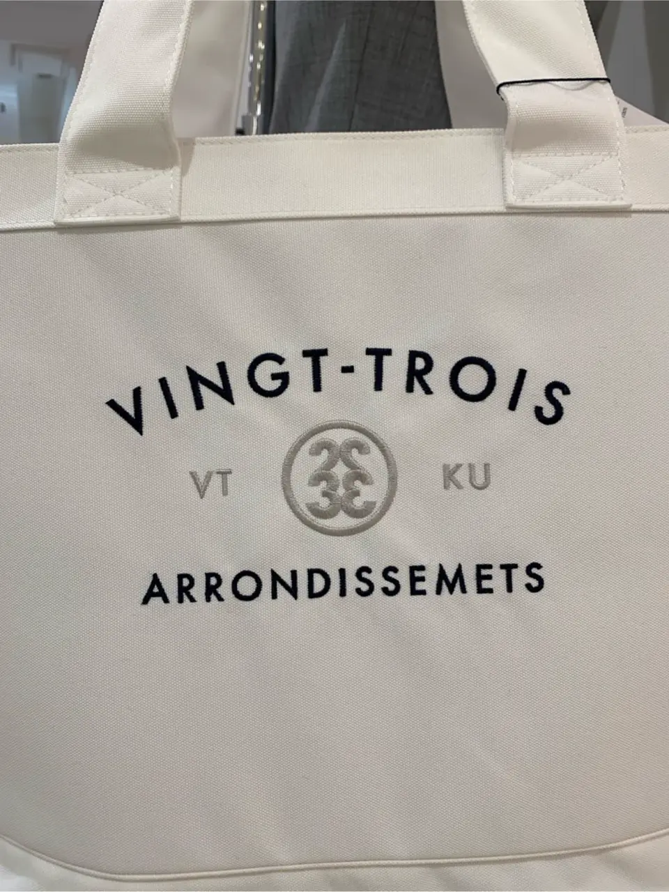 23区GOLF 松屋スタッフ コーディネート画像