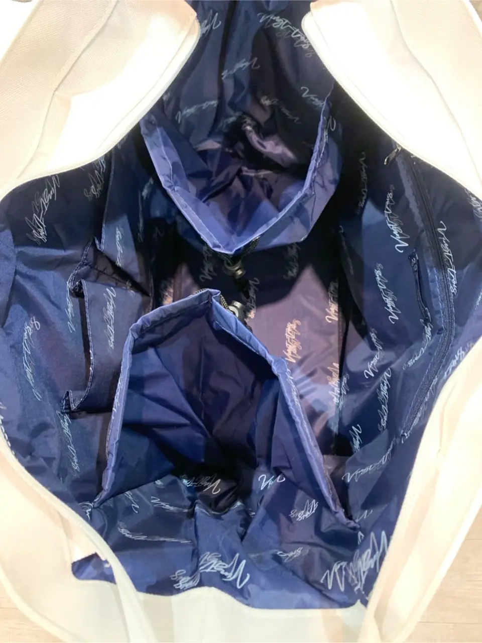 23区GOLF 松屋スタッフ コーディネート画像