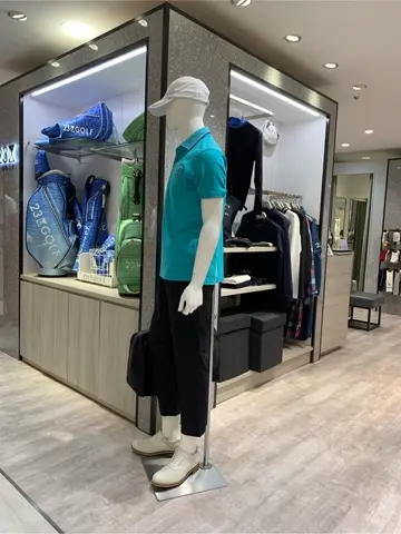 23区GOLF 松屋スタッフ コーディネート画像