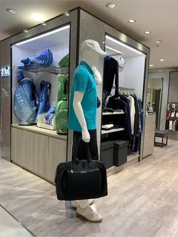 23区GOLF 松屋スタッフ コーディネート画像