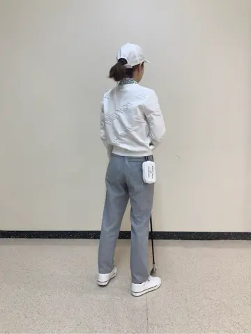 23区GOLF 久米 コーディネート画像