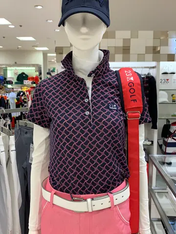 23区GOLF 松屋スタッフ コーディネート画像