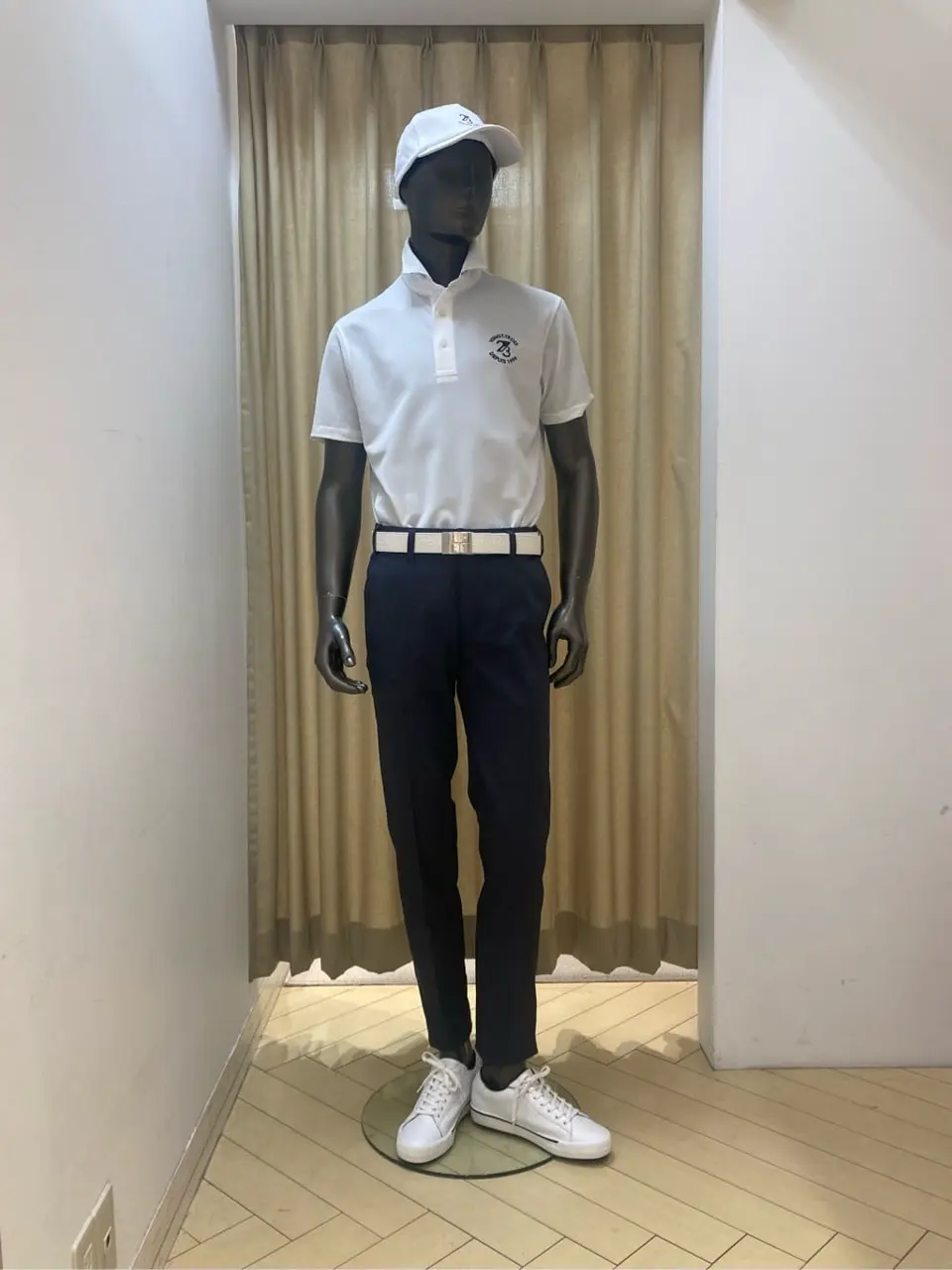 23区GOLF スタッフ コーディネート画像