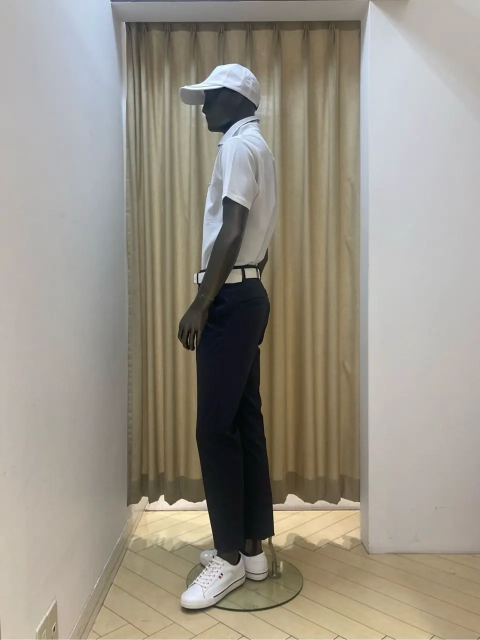 23区GOLF スタッフ コーディネート画像