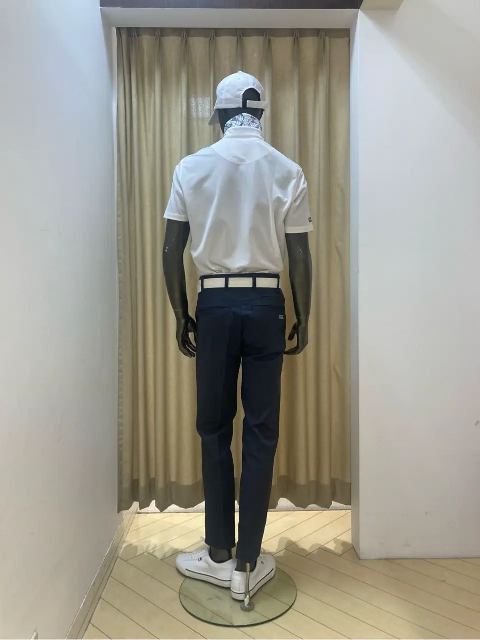 23区GOLF スタッフ コーディネート画像