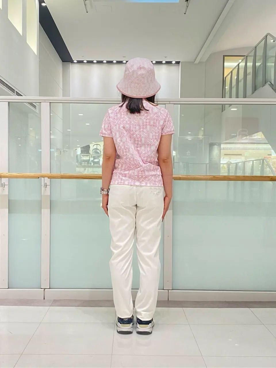 23区GOLF 草野 コーディネート画像