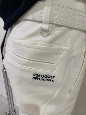 23区GOLF 松屋スタッフ コーディネート画像