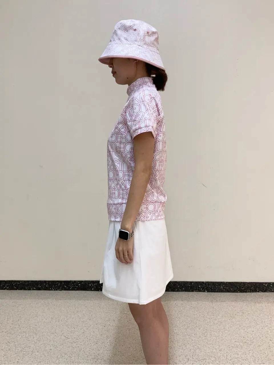 23区GOLF 久米 コーディネート画像