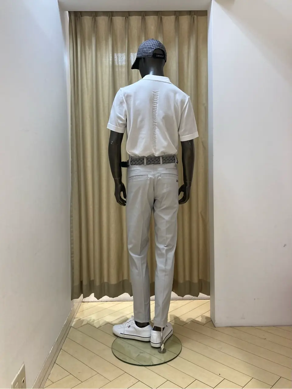 23区GOLF スタッフ コーディネート画像