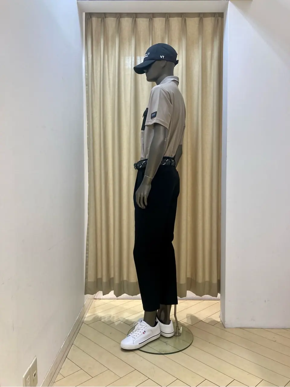 23区GOLF スタッフ コーディネート画像