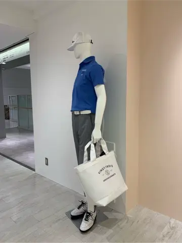 23区GOLF 松屋スタッフ コーディネート画像