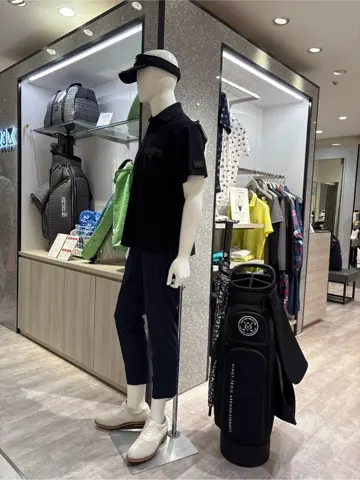 23区GOLF 松屋スタッフ コーディネート画像