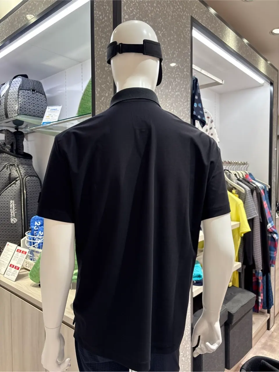 23区GOLF 松屋スタッフ コーディネート画像