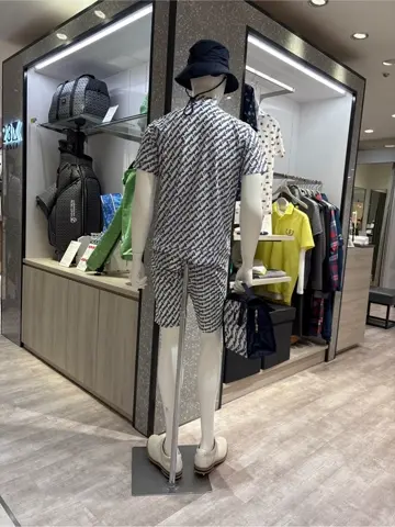 23区GOLF 松屋スタッフ コーディネート画像