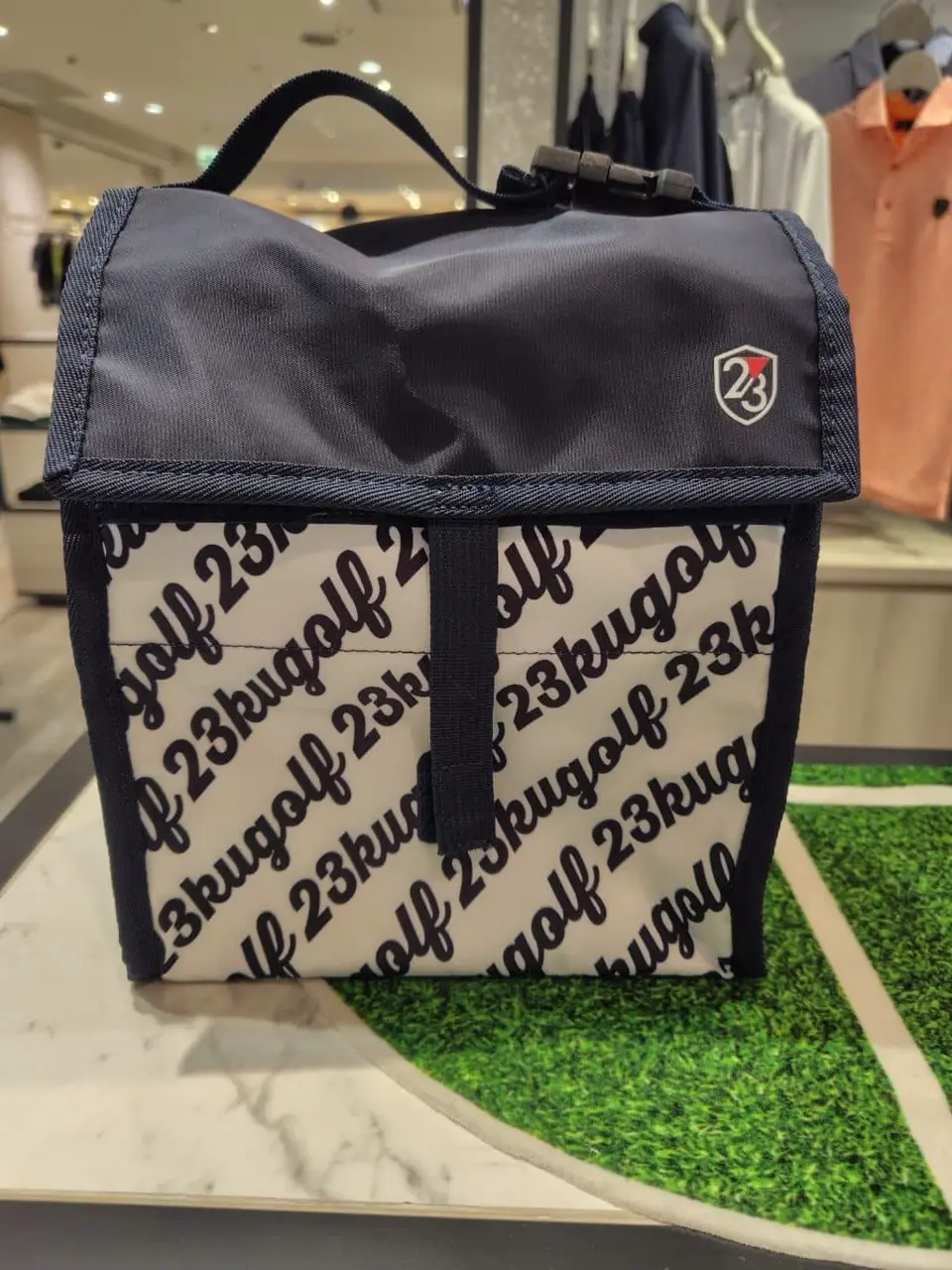 23区GOLF スタッフ コーディネート画像